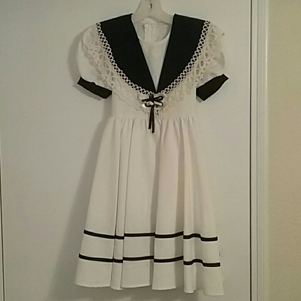 Bona Girls Dress and Hat